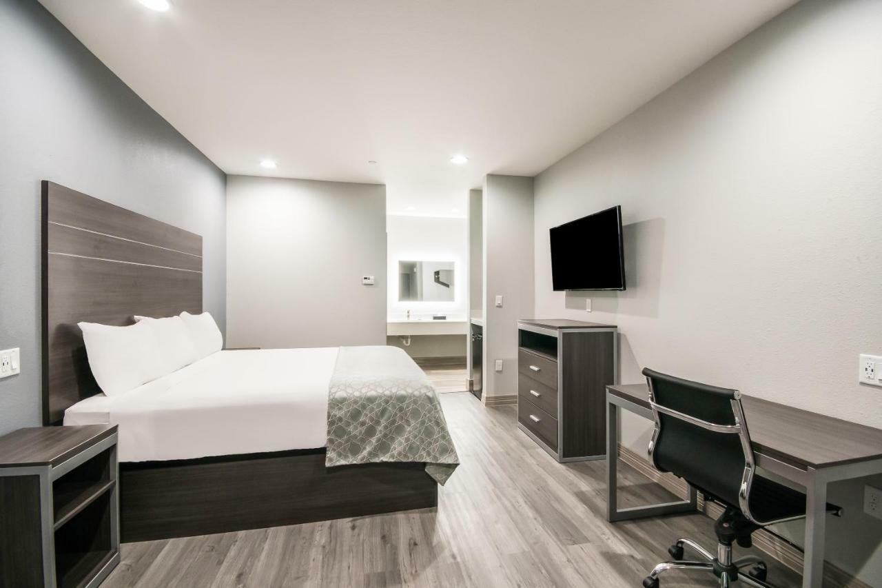 Americas Best Value Inn & Suites Northeast Houston I-610 Zewnętrze zdjęcie